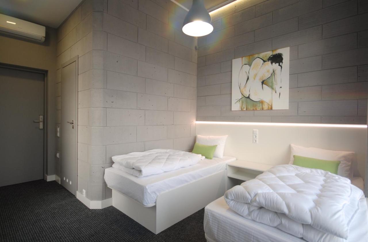 Cubby Hotel Львів Екстер'єр фото
