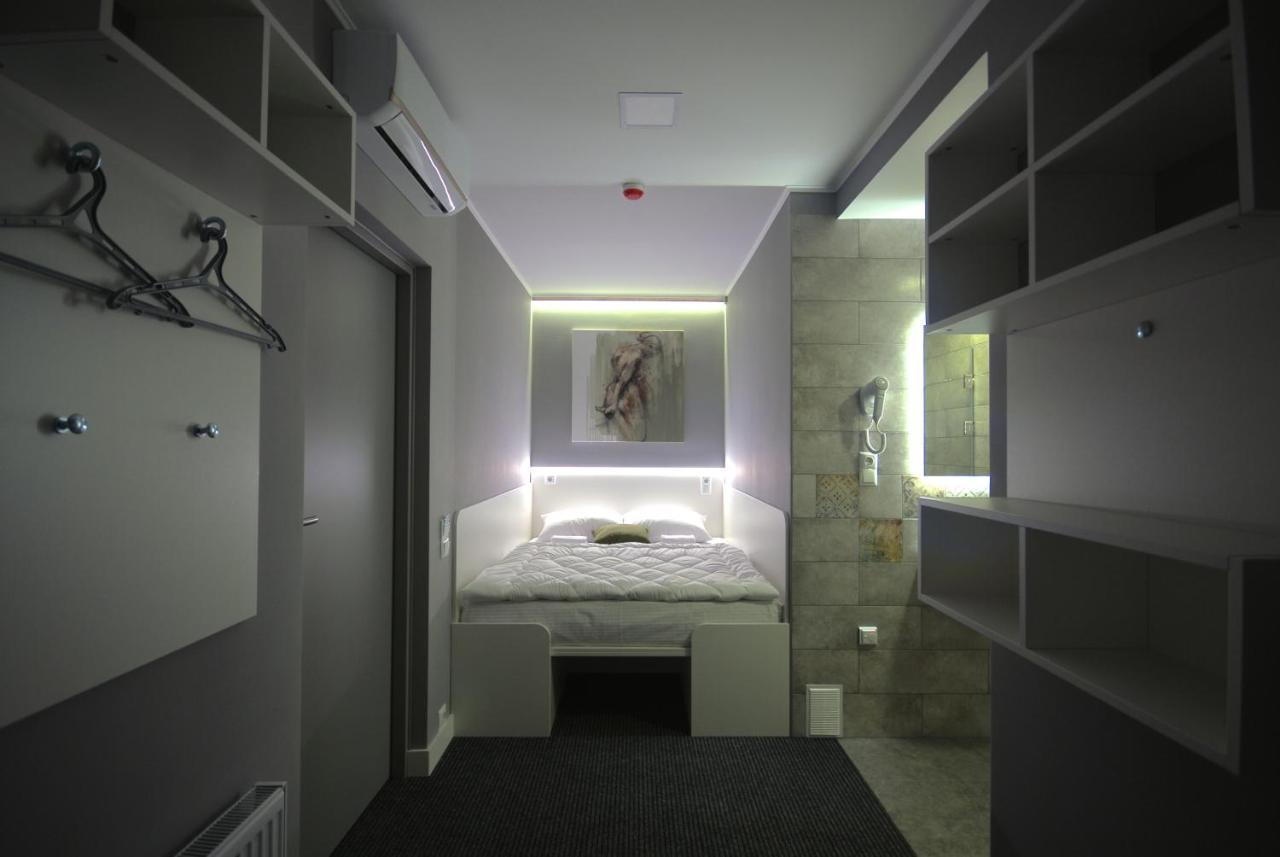 Cubby Hotel Львів Екстер'єр фото