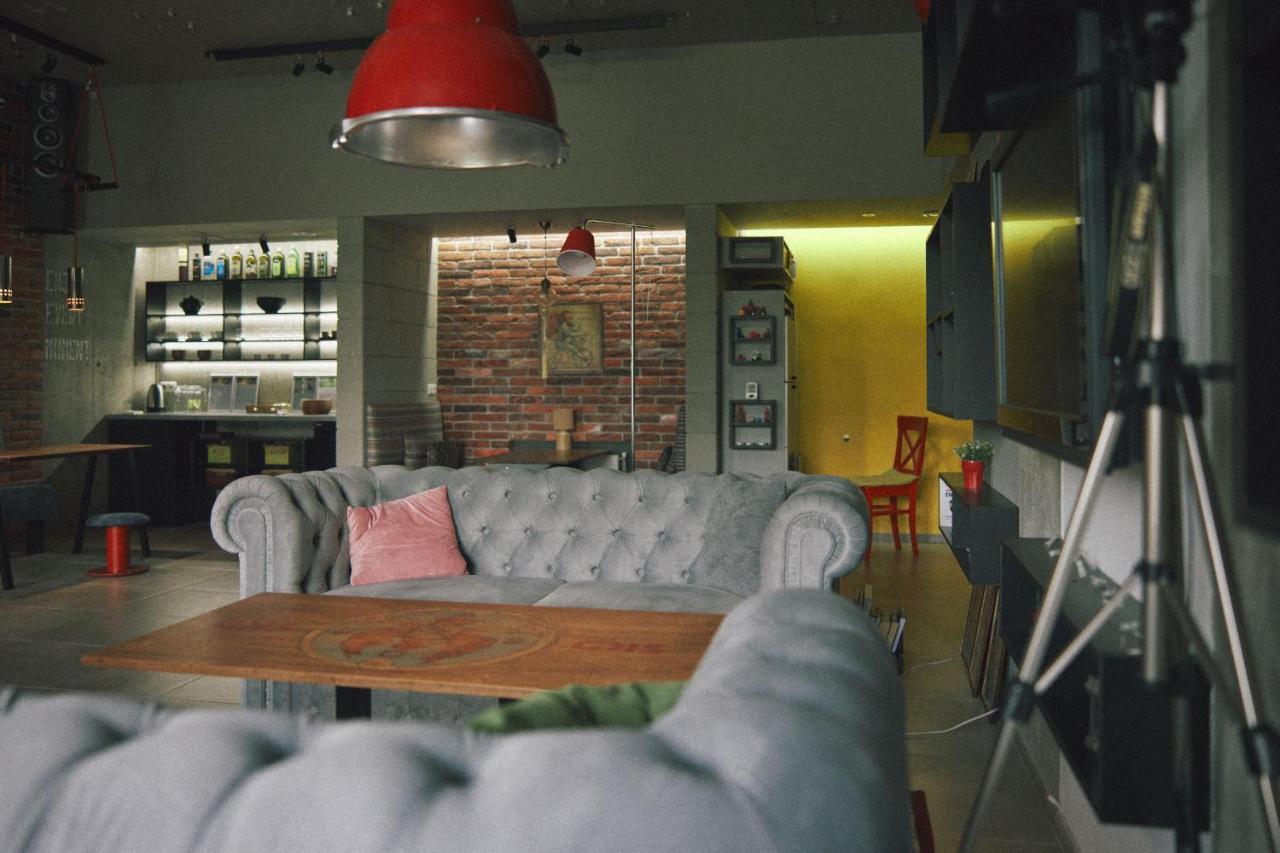 Cubby Hotel Львів Екстер'єр фото
