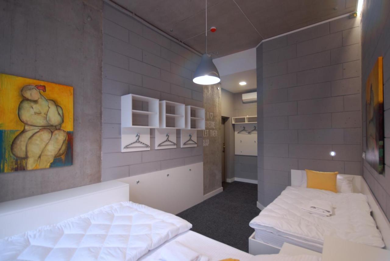 Cubby Hotel Львів Екстер'єр фото