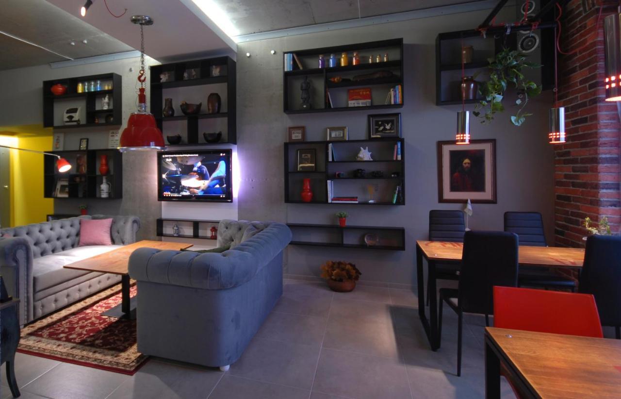 Cubby Hotel Львів Екстер'єр фото