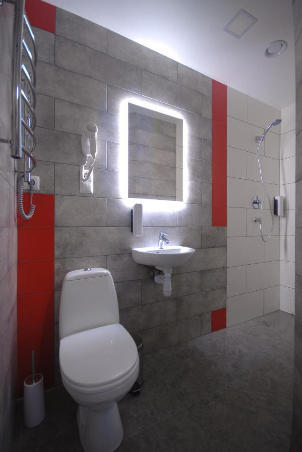 Cubby Hotel Львів Екстер'єр фото