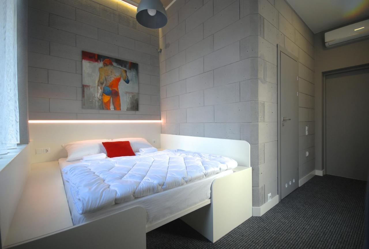 Cubby Hotel Львів Екстер'єр фото