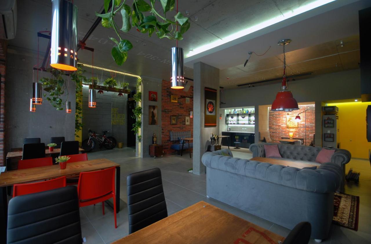 Cubby Hotel Львів Екстер'єр фото