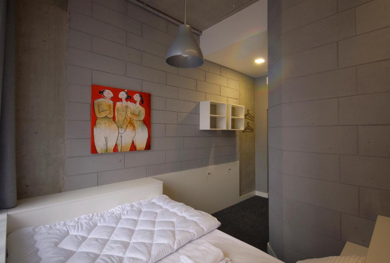 Cubby Hotel Львів Екстер'єр фото